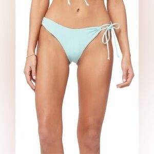 L*SPACE
Amal Classic Bottom in Pool